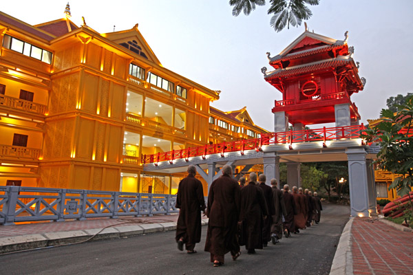 1jhijfjijijfiojwiojwonivioh8w38iho