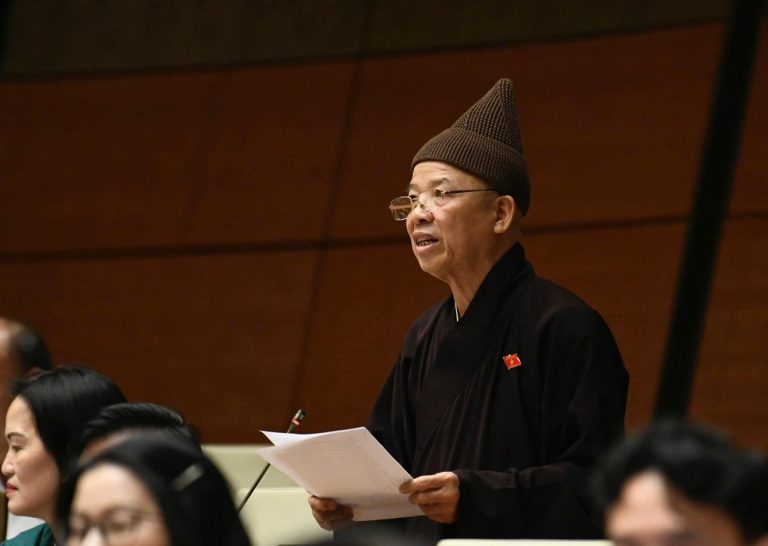 673da6087eed11464f8ae03c