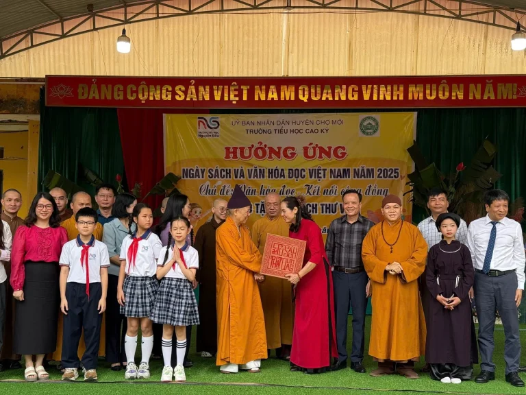 trao-tang-sach3-2007