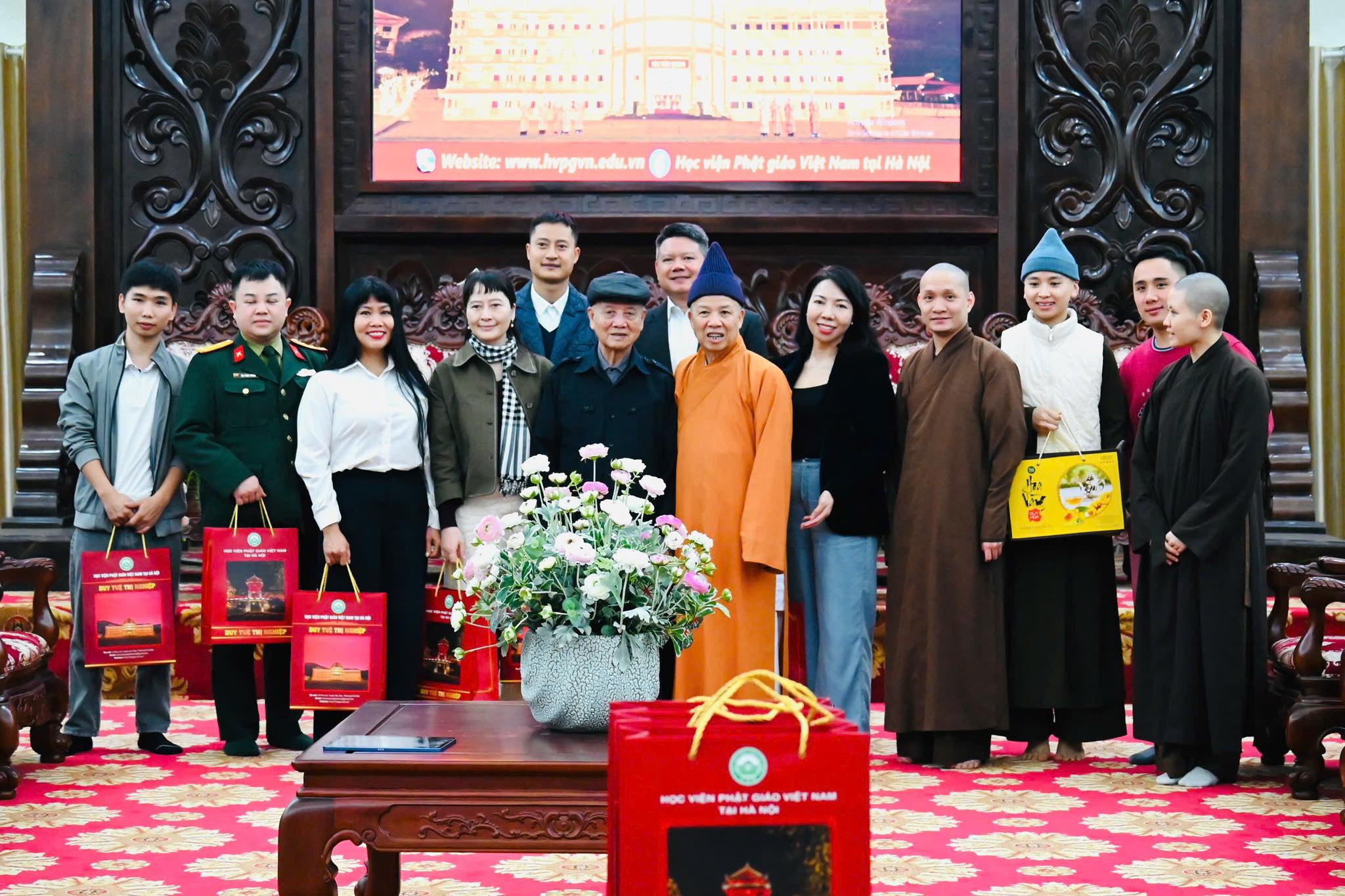 600297016_1194388516153174_6834467236409998055_n